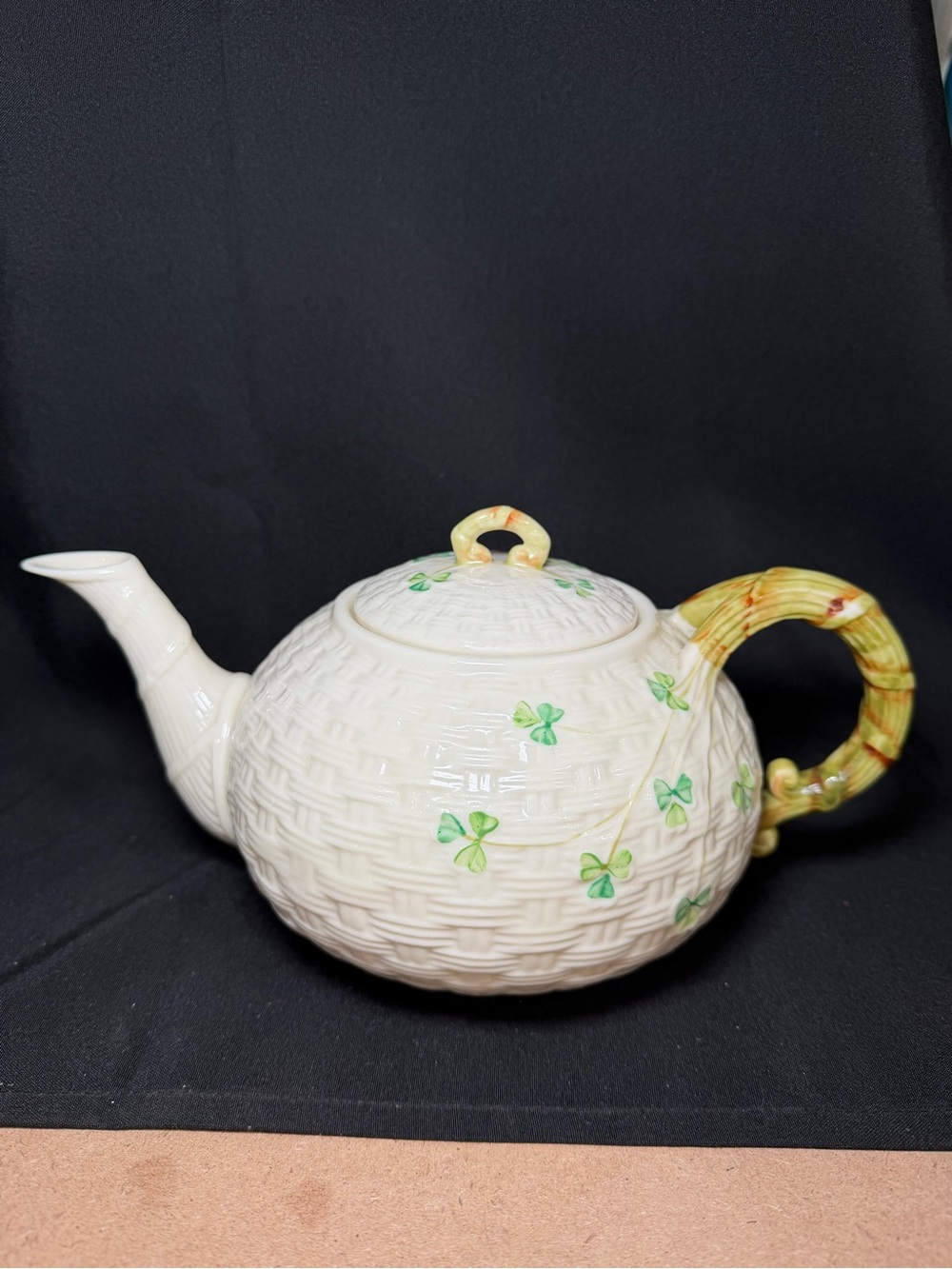 Vintage Belleek Shamrock Basketweave Teapot Gold 7th Mark